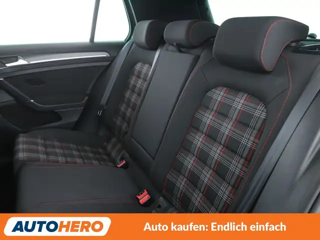Volkswagen Golf view 14