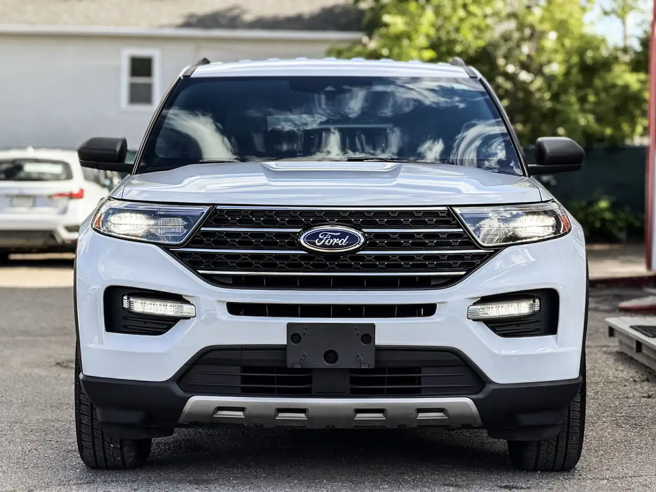 Ford Explorer снимка Ford Explorer