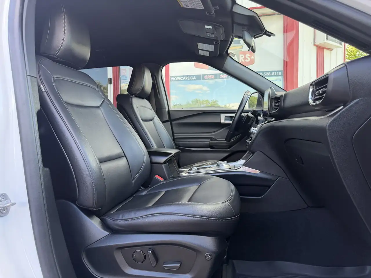 Ford Explorer снимка Ford Explorer