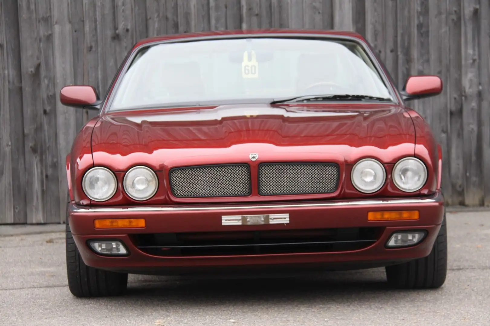 Jaguar XJR mit 2 Jahren Garantie Top Zustand Rouge - 1