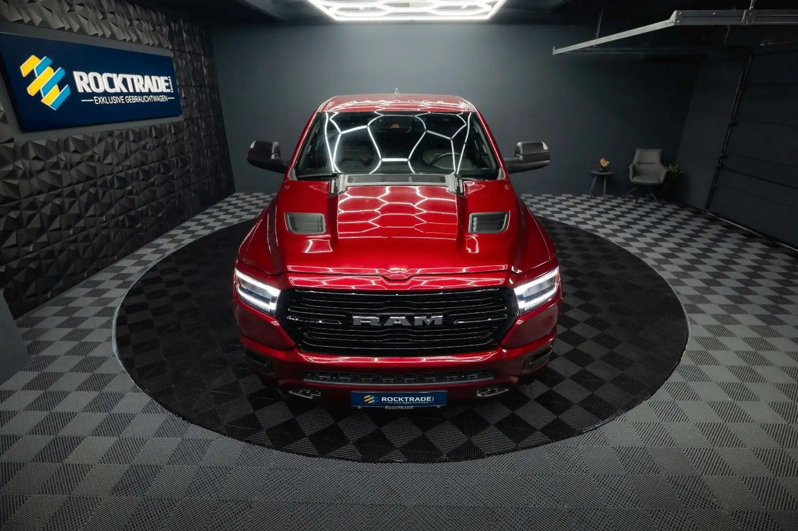 Dodge RAM 5.7 V8 HEMI 4x4 OFFROAD Night LARAMIE 19% Rouge - 2