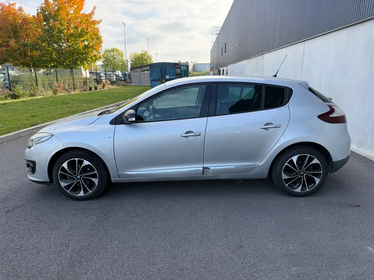 Renault Megane Bose Gris - 2