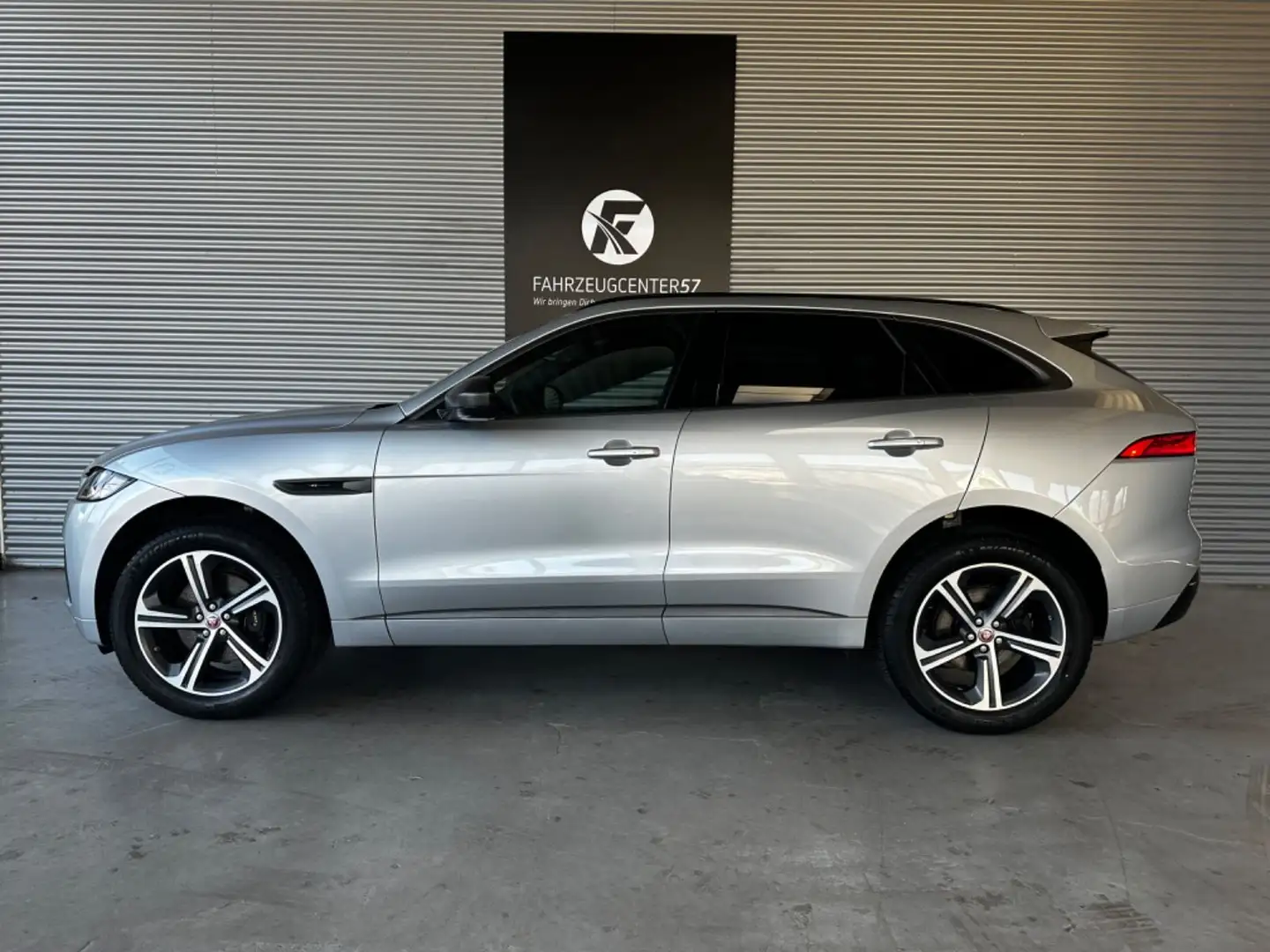 Jaguar F-Pace AWD 300 SPORT LIMITED/ACC/HUD/PANO/360° Ezüst - 2