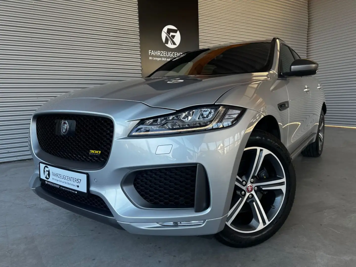 Jaguar F-Pace AWD 300 SPORT LIMITED/ACC/HUD/PANO/360° Ezüst - 1
