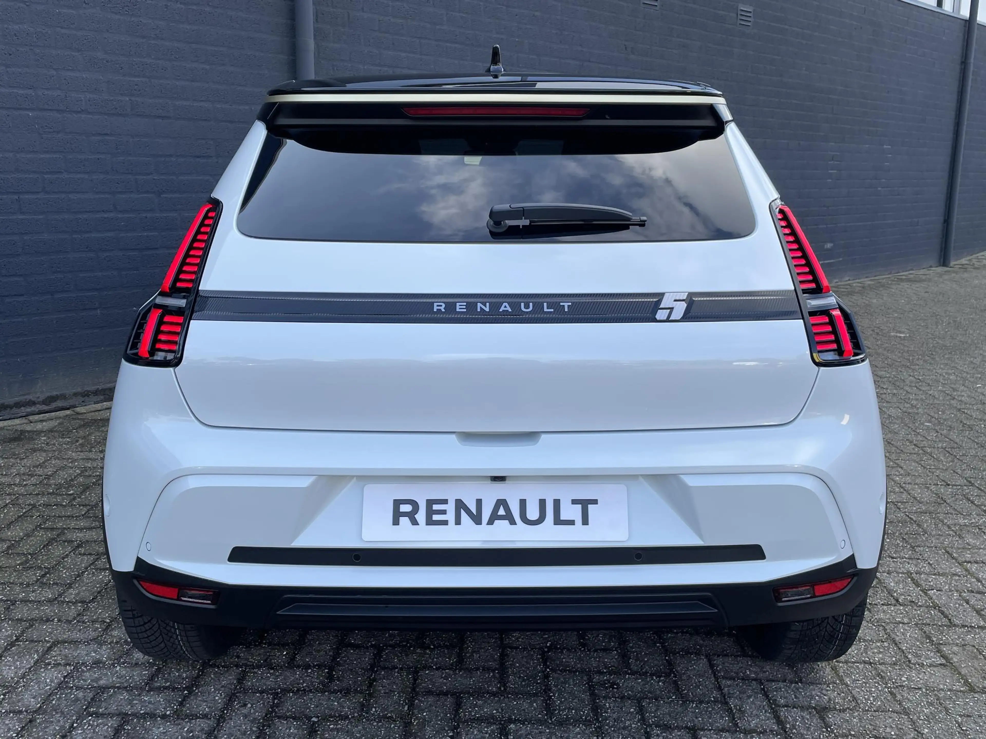 Renault R 5 urban range techno 40 kWh Pack Advanced Driving As — photo 6