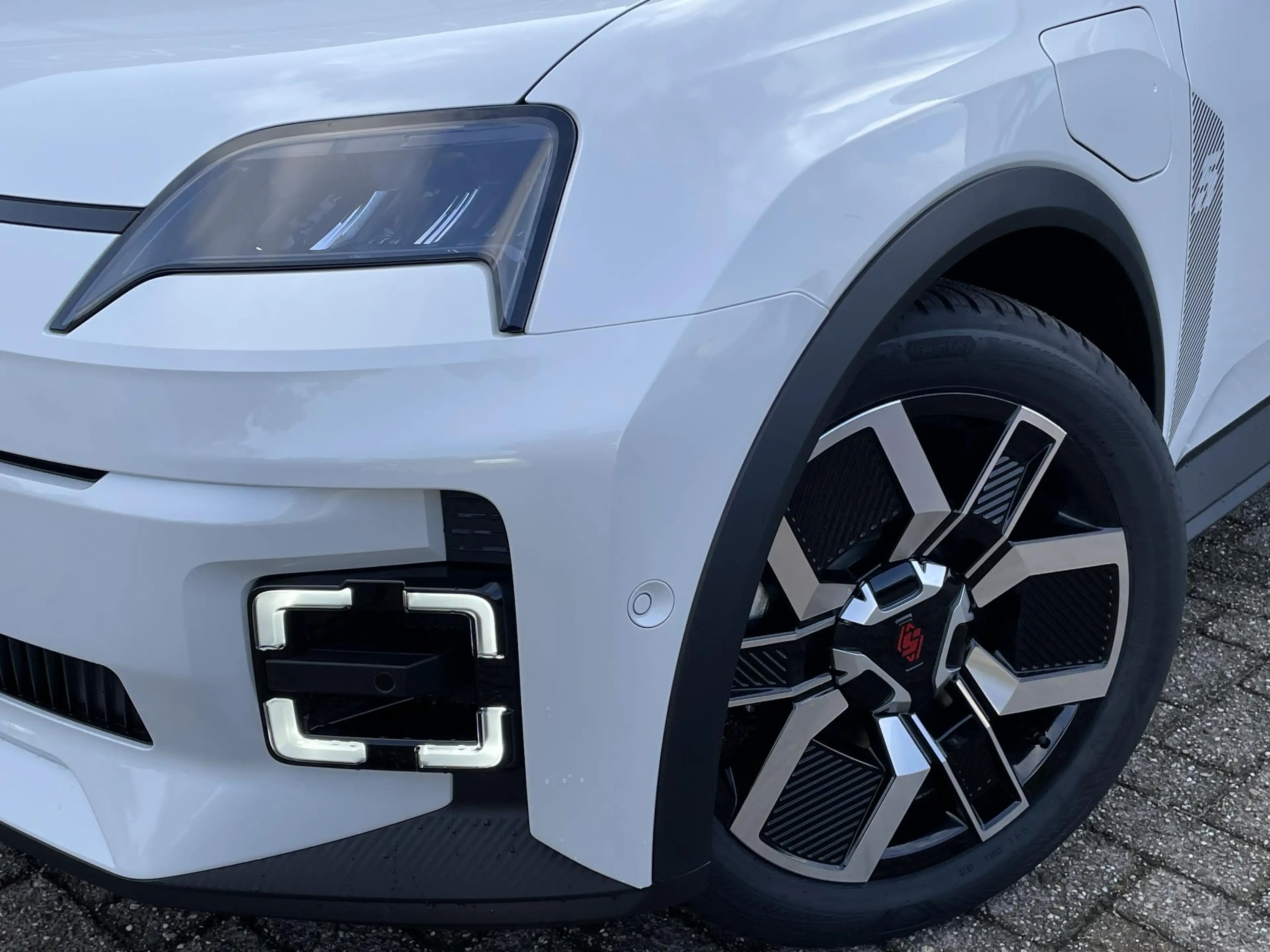Renault R 5 urban range techno 40 kWh Pack Advanced Driving As — photo 7