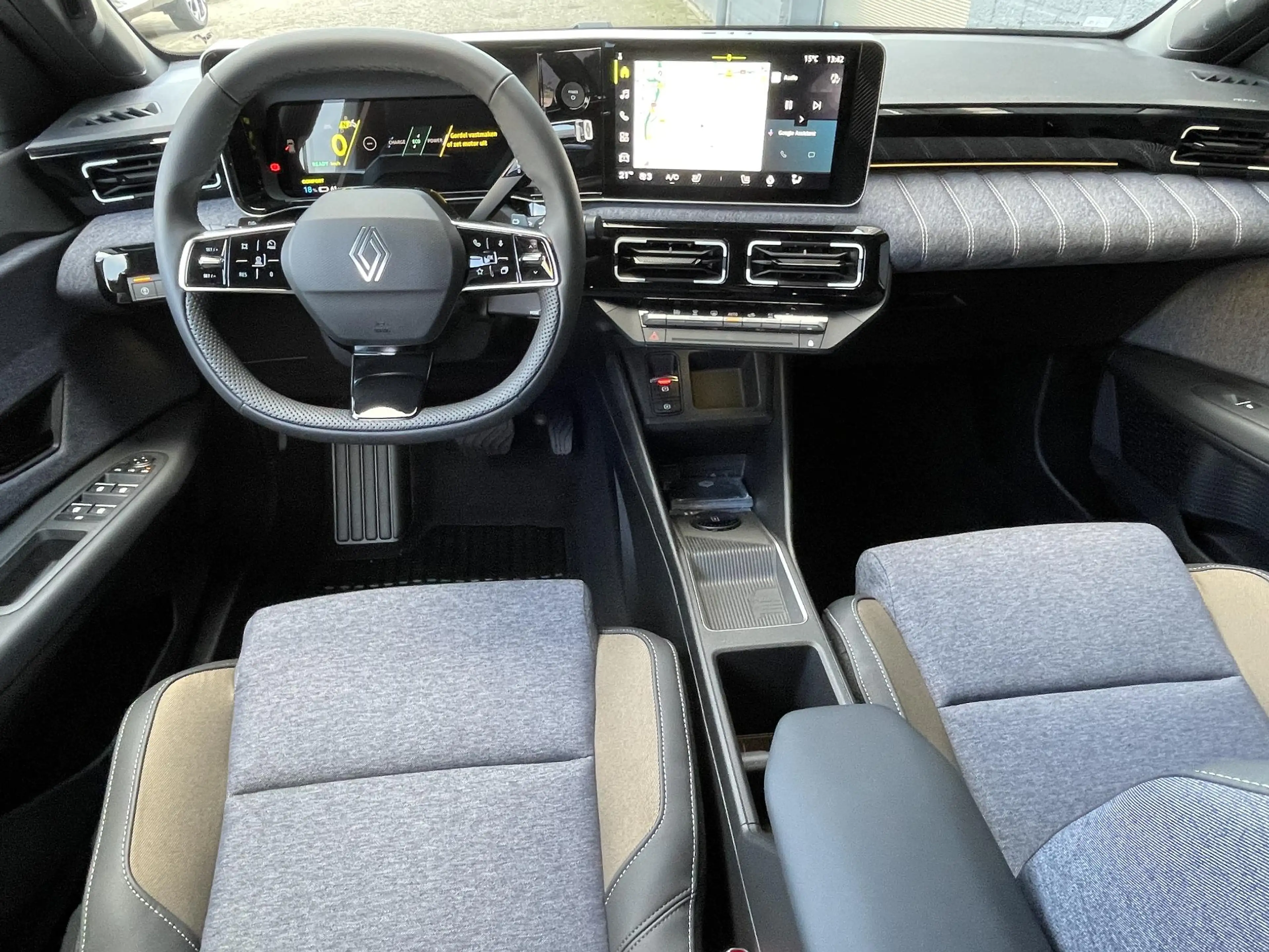 Renault R 5 urban range techno 40 kWh Pack Advanced Driving As — photo 11
