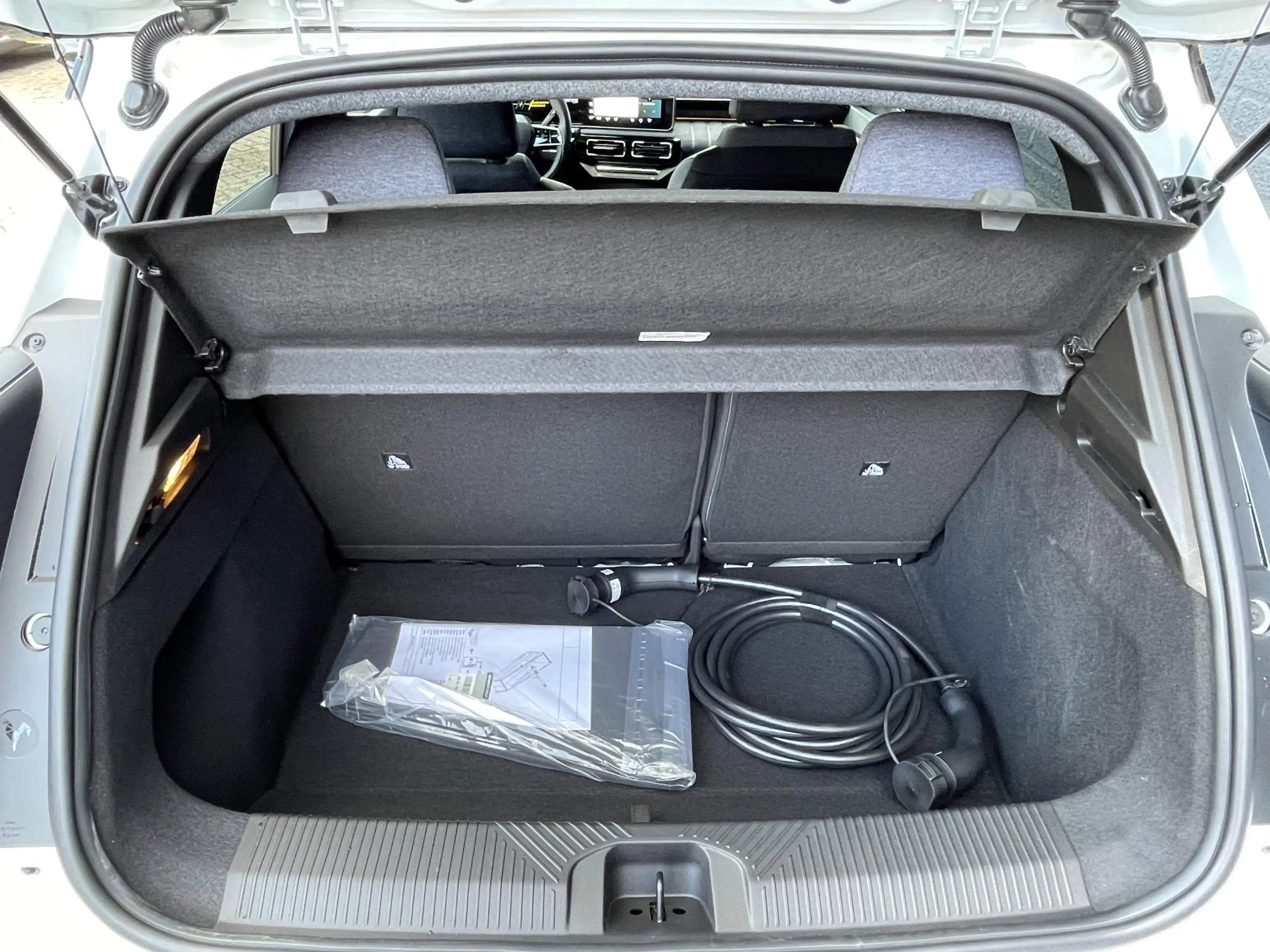 Renault R 5 urban range techno 40 kWh Pack Advanced Driving As — photo 12
