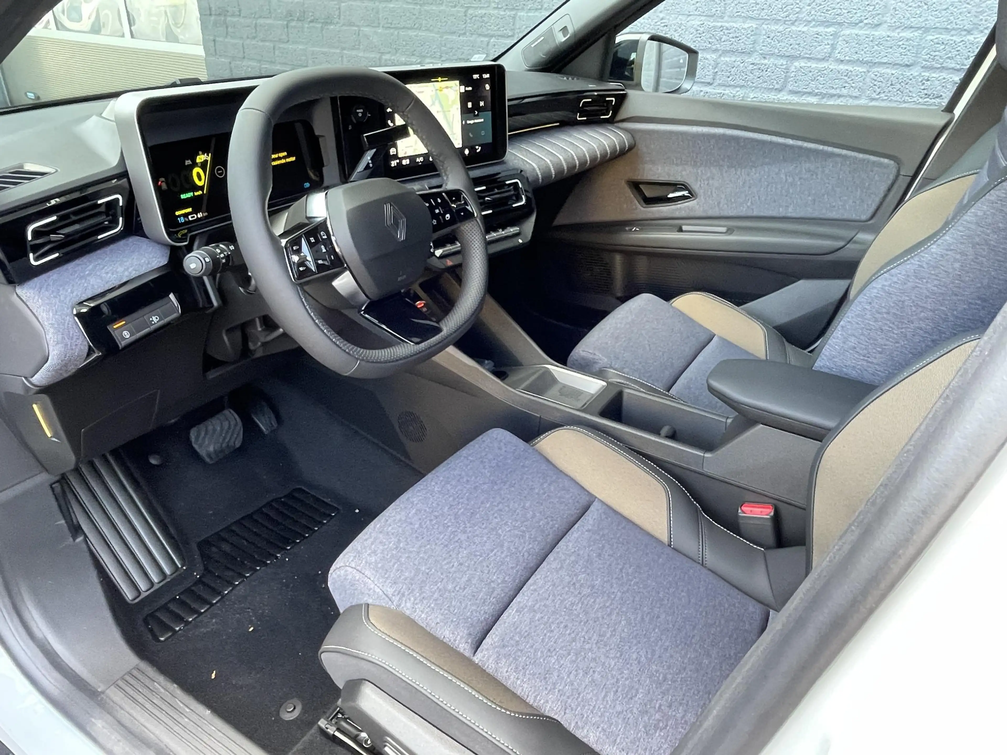 Renault R 5 urban range techno 40 kWh Pack Advanced Driving As — photo 9