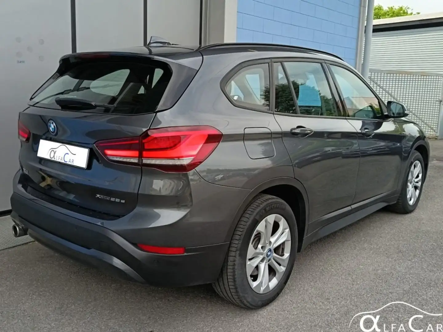 BMW X1 xDrive25e Business Advantage Grigio - 2