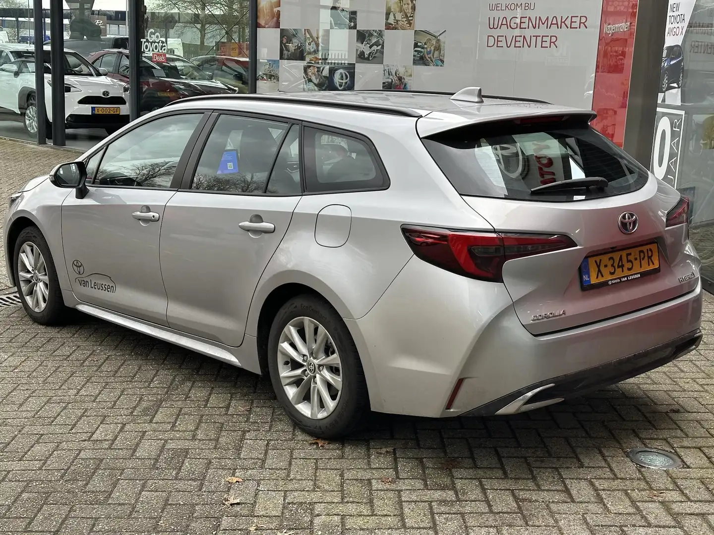 Toyota Corolla Touring Sports Hybrid 140 NL-AUTO APPLE / ANDROID Grau - 2