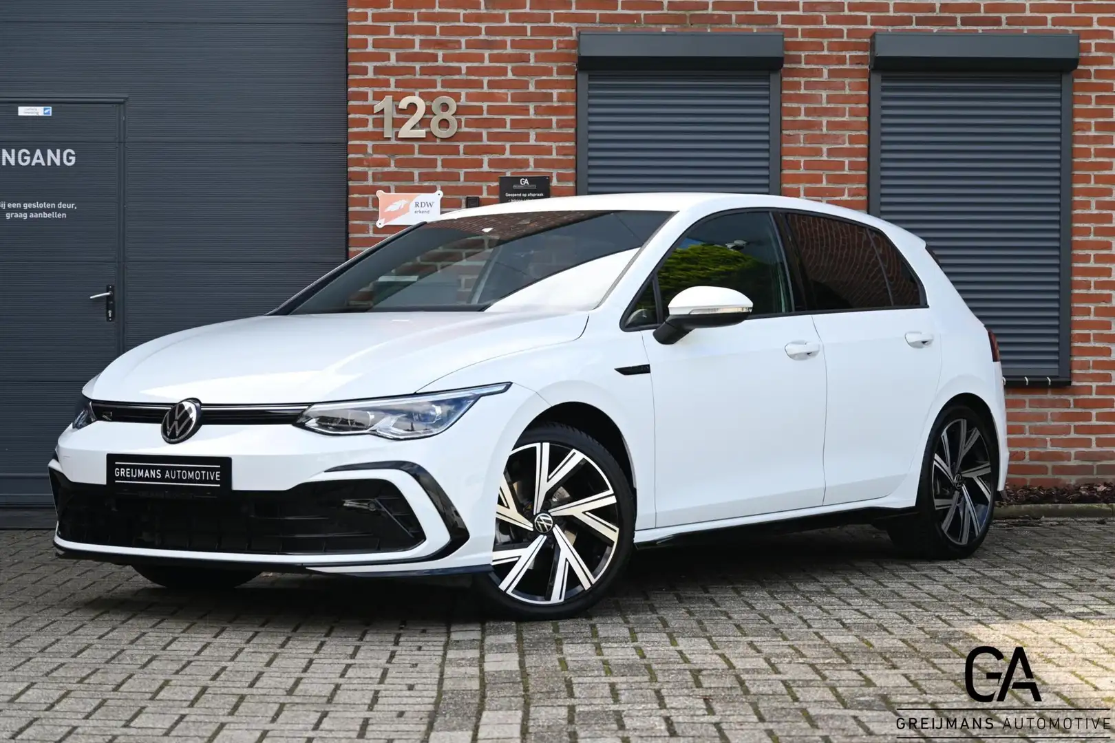 Volkswagen Golf 1.5 eTSI R-Line|NAVI|STUURVERWARMING|CAMERA| Wit - 1