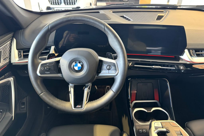 BMW X1 sDr.20i M SPORT KOMF+PANO+AHK+ACC+HUD+adpLED+ — photo 4
