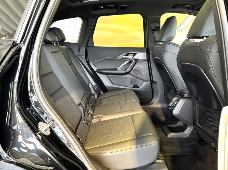 BMW X1 sDr.20i M SPORT KOMF+PANO+AHK+ACC+HUD+adpLED+ — photo 10