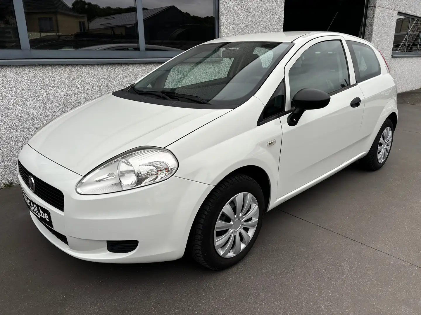 Fiat Punto 1.2i Easy AIRCO PDC Blanc - 2
