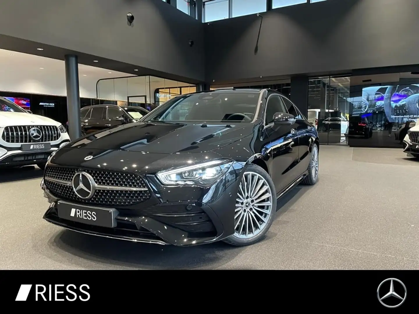 Mercedes-Benz CLA 220 4M AMG+HUD+PANO+DISTR+360°+BURM+MEMORY+ Noir - 1