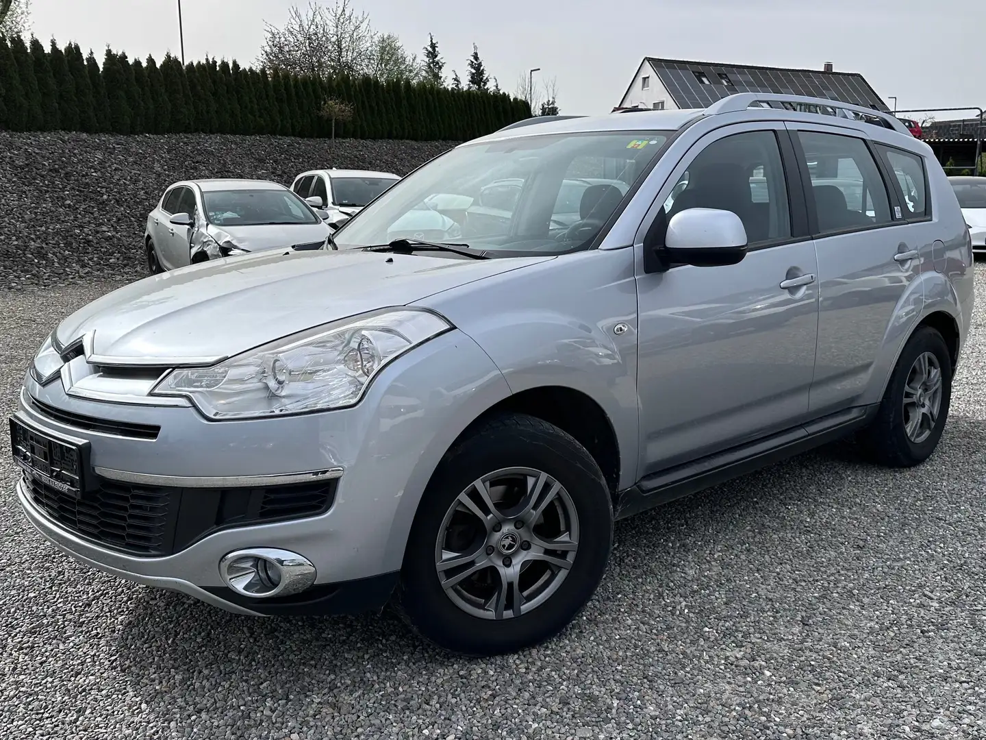 Citroen C-Crosser Tendance AWD 7-Sitzer Navi Silber - 1