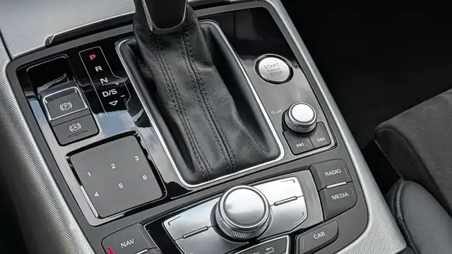 Audi A6 view 23