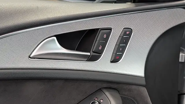 Audi A6 view 19