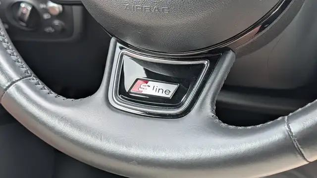 Audi A6 view 26