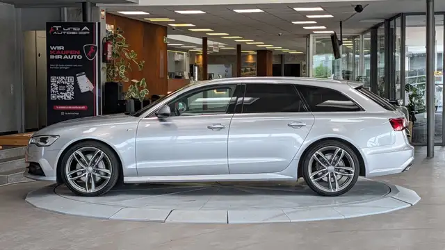 Audi A6 view 4