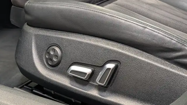 Audi A6 view 18
