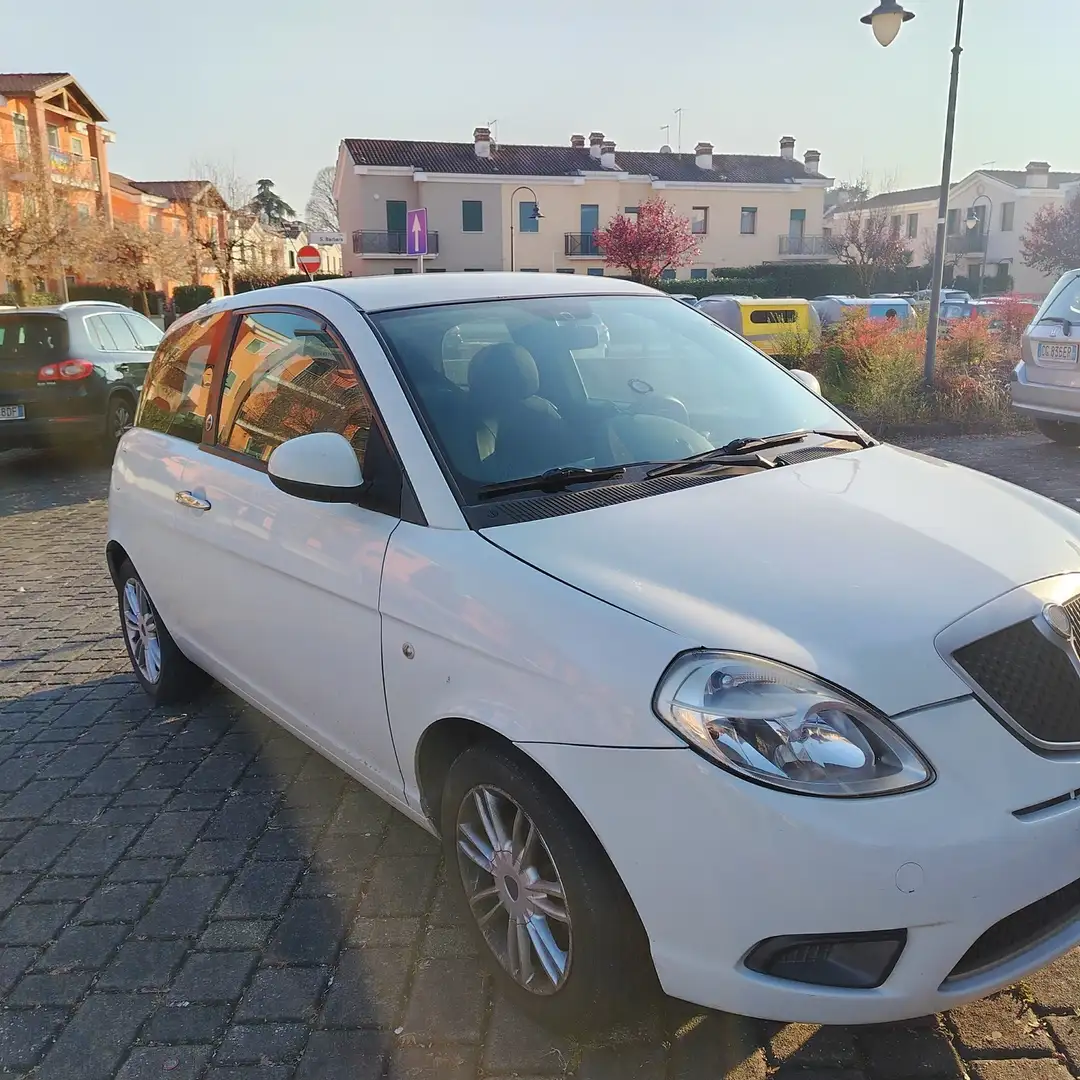 Lancia Ypsilon 1.4 8v ecochic - 2