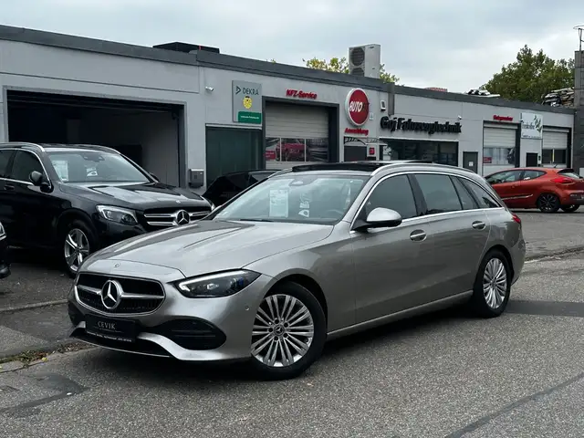 Mercedes-Benz C 200 T Avantgarde~PANO~360°KAM~DISTRONIC~SPUR