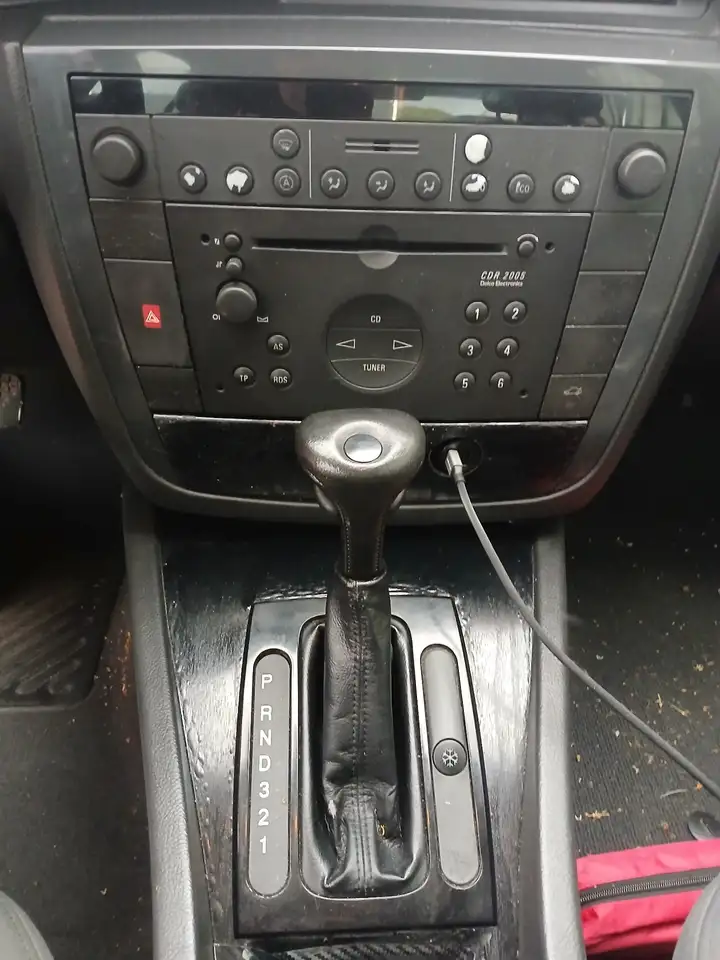 Opel Omega B2.2, foto 12