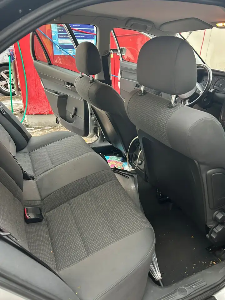 Opel Omega B2.2, foto 6