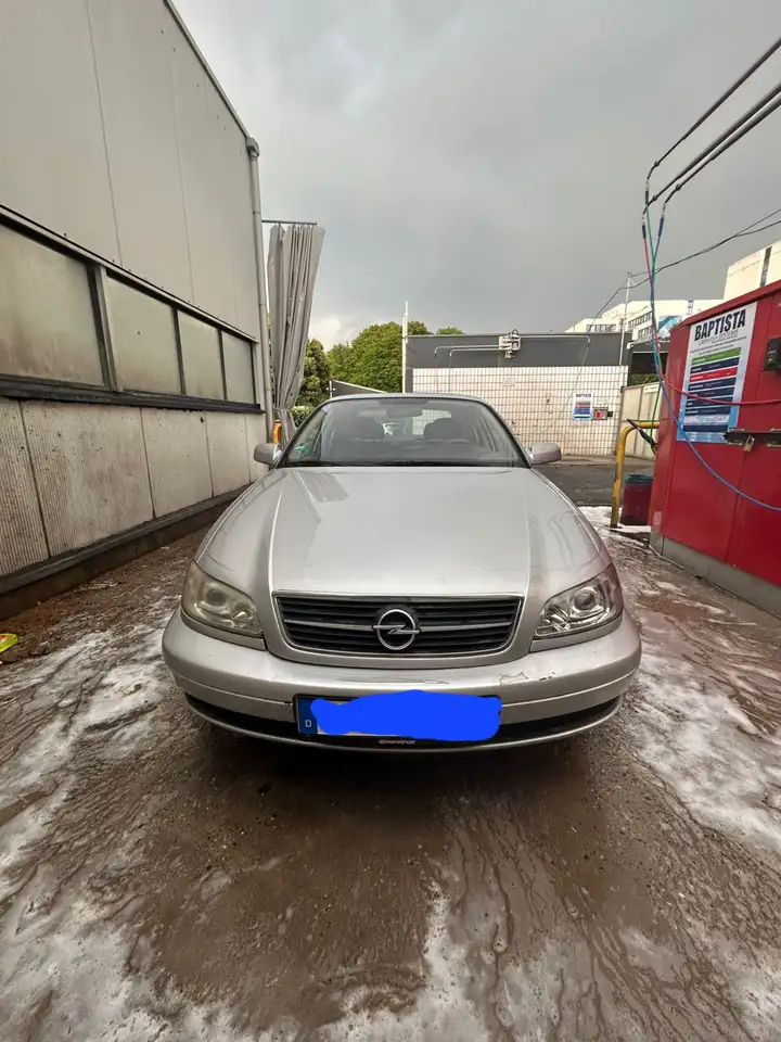 Opel Omega B2.2, foto 2