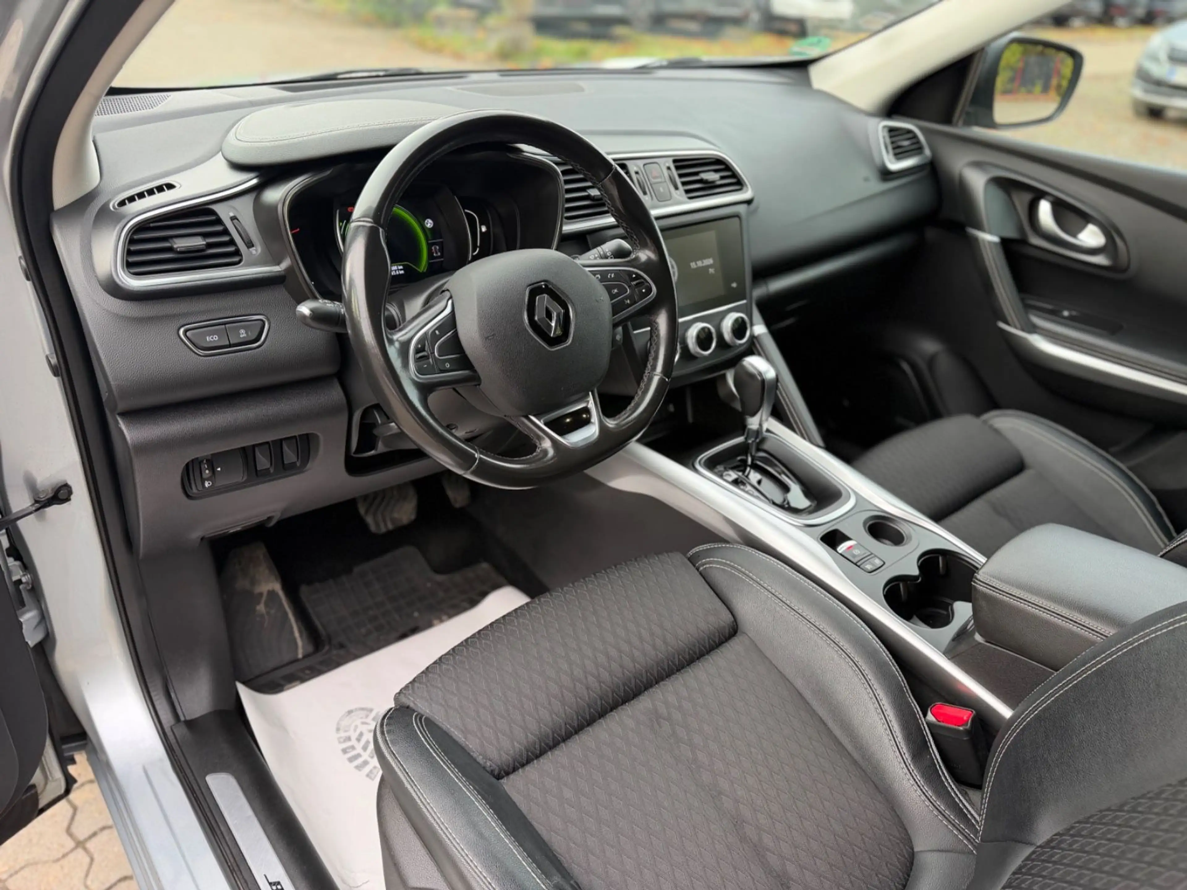 Renault Kadjar 1.3 TCe Bose *1 HAND *75 TKM *AHK — photo 11