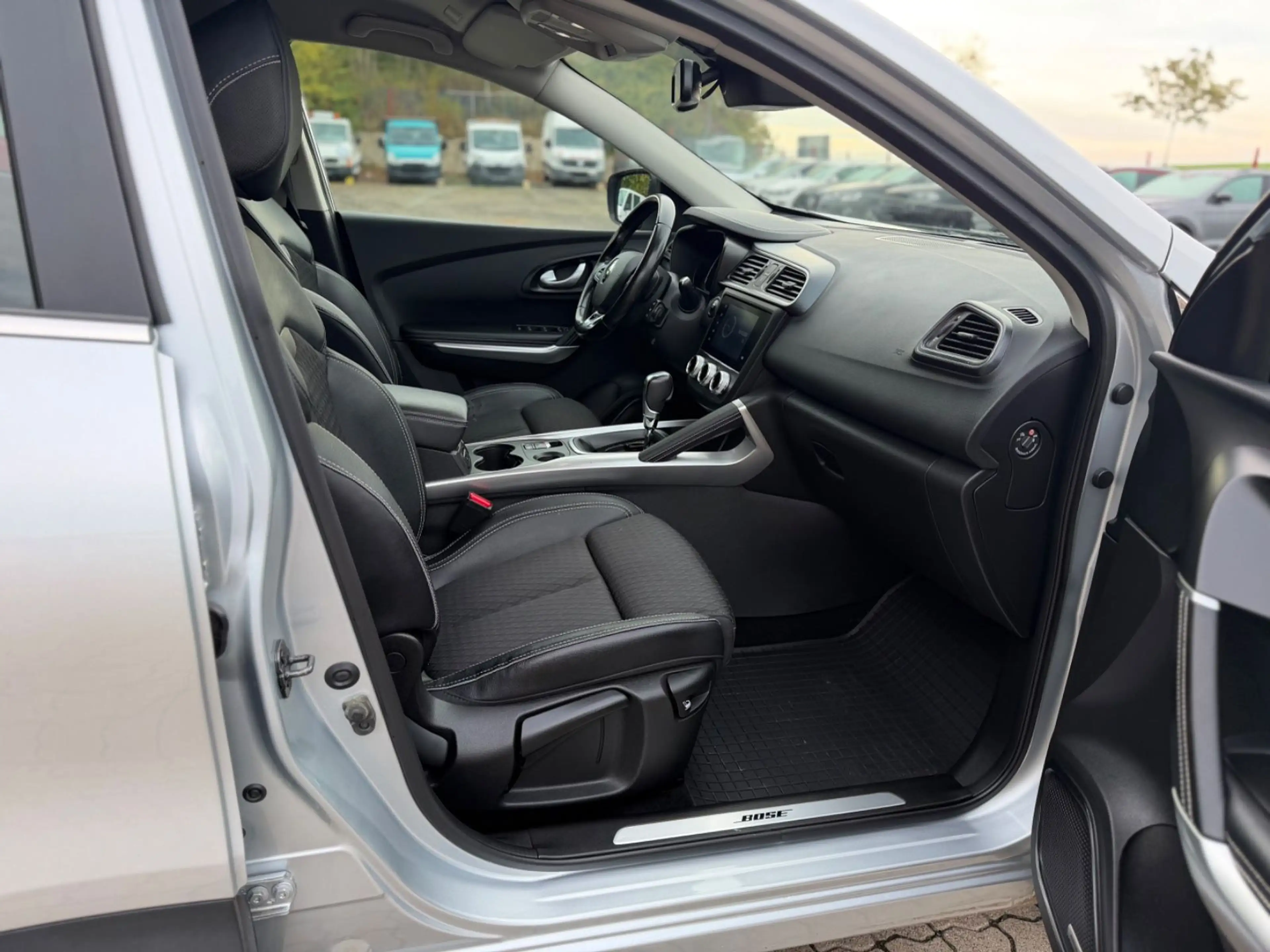 Renault Kadjar 1.3 TCe Bose *1 HAND *75 TKM *AHK — photo 15