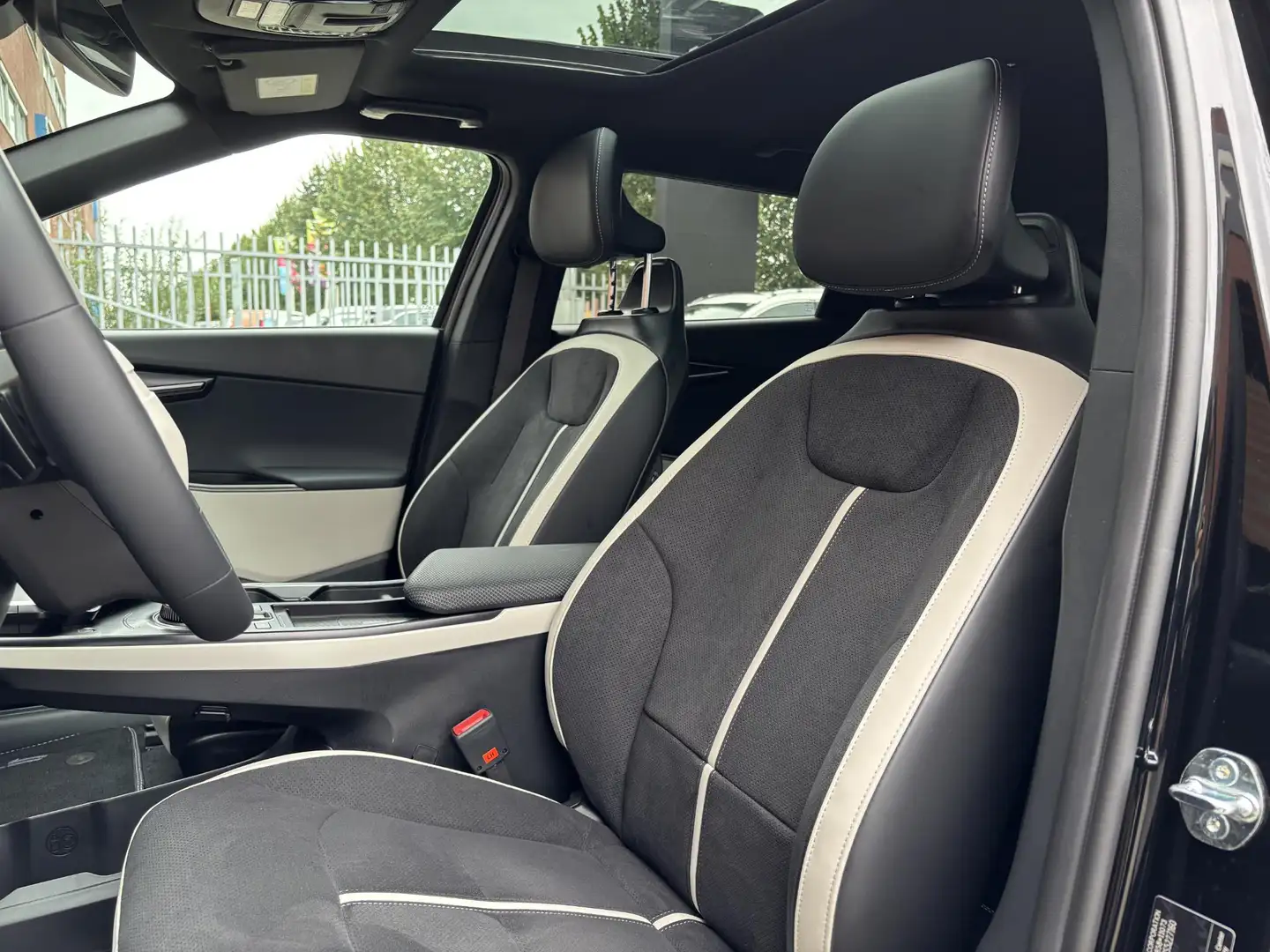 Kia EV6 GT-Line 84 kWh | Glazen schuif-/kanteldak | Head-u Grijs - 2