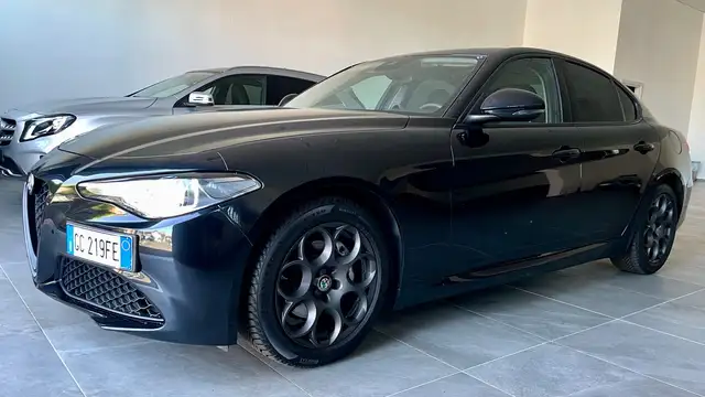 Alfa Romeo Giulia view 3