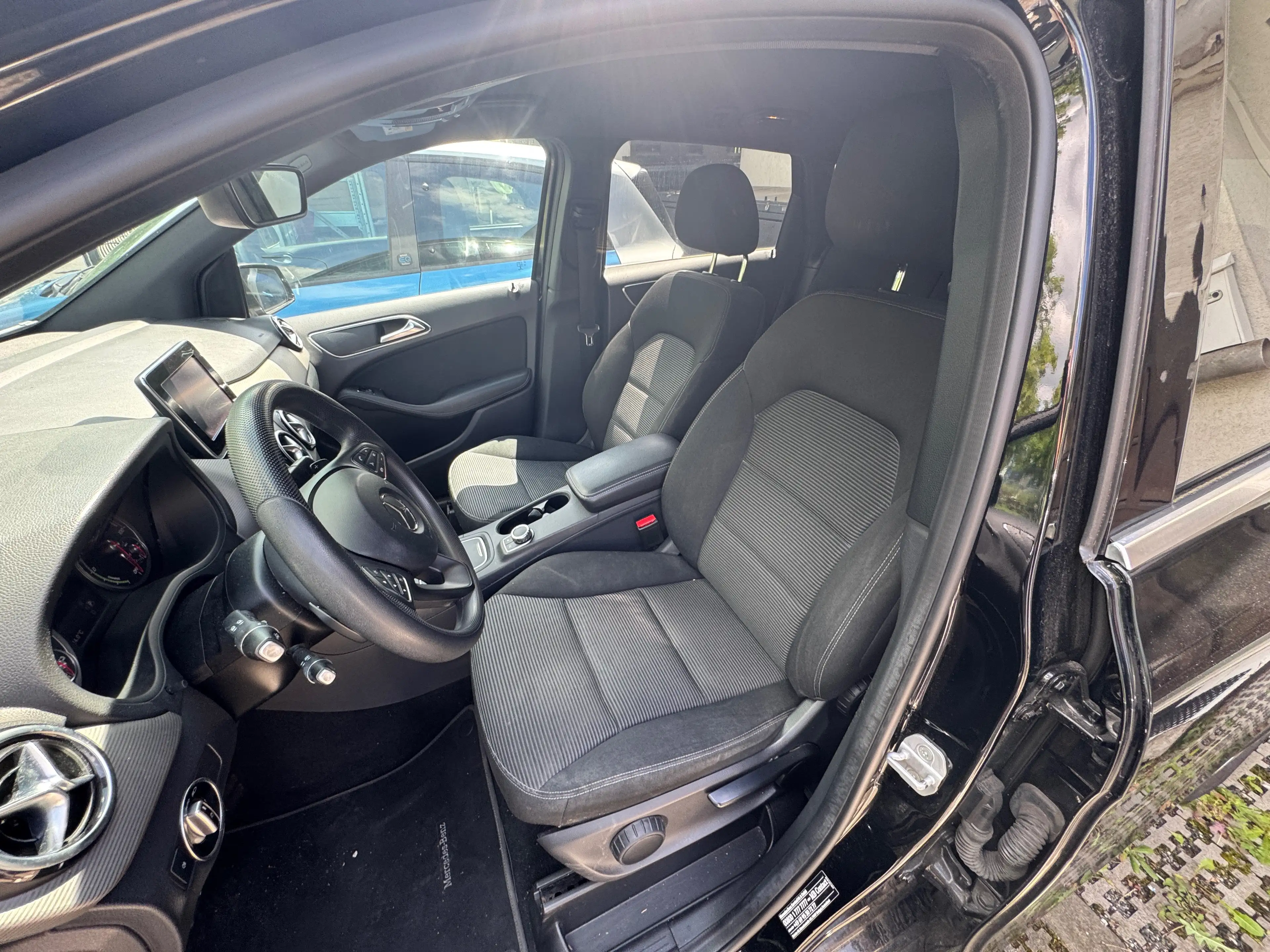 Mercedes-Benz B Electric Drive B 250 E, Range Plus, Asistenzsysteme — photo 6