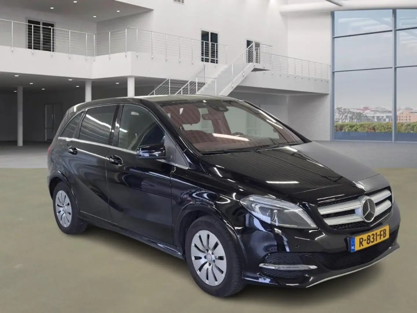 Mercedes-Benz B Electric Drive B 250 E, Range Plus, Inspektion und TÜV neu Schwarz - 1