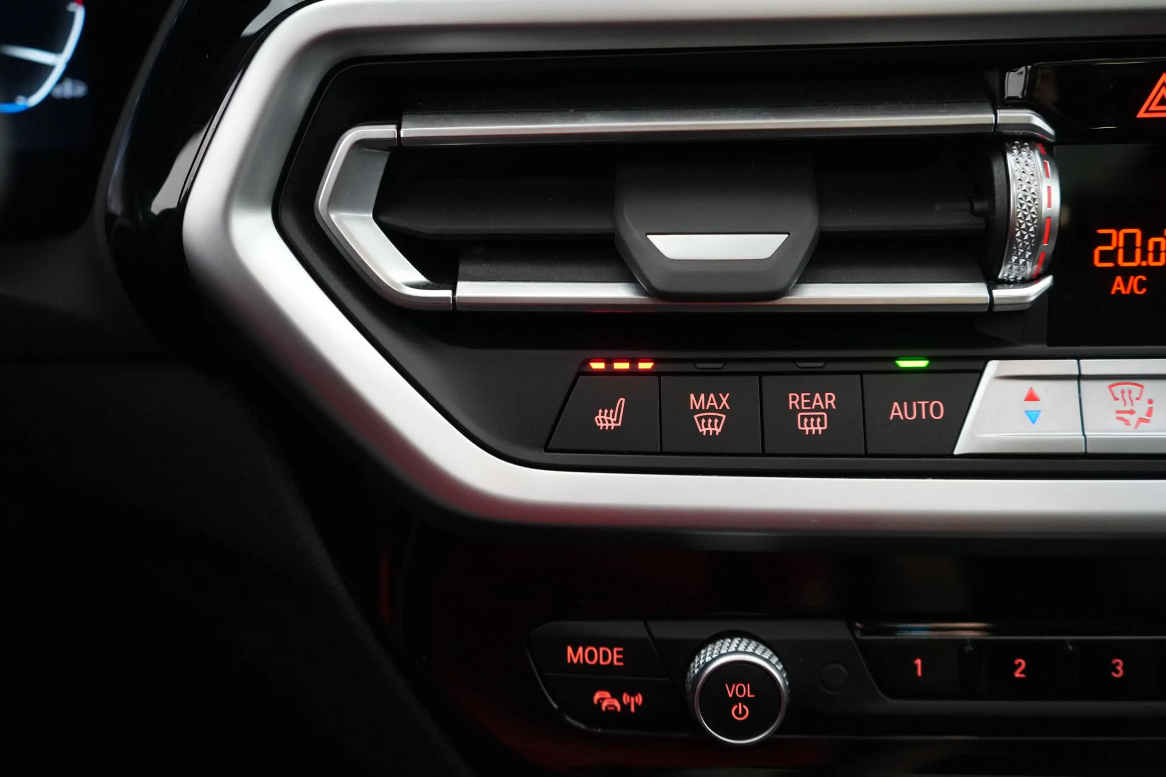 BMW iX3 80 kWh Impressive Dark Shadow LEDER/CUIR Adapt. LE — photo 33