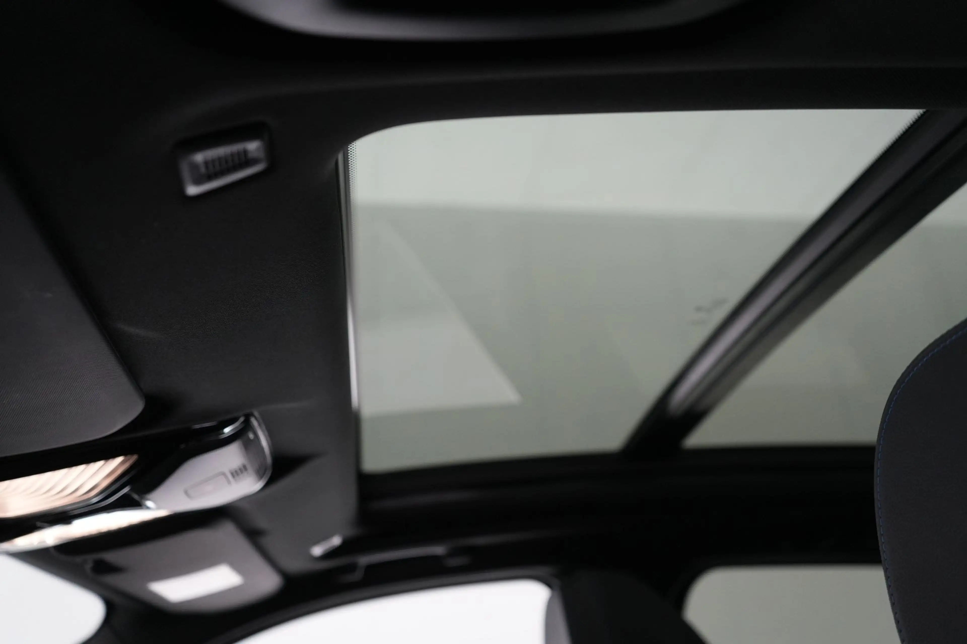 BMW iX3 80 kWh Impressive Dark Shadow LEDER/CUIR Adapt. LE — photo 29