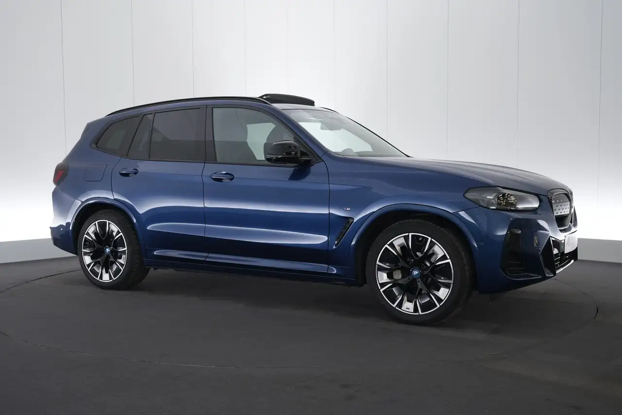 BMW iX3 80 kWh Impressive Dark Shadow LEDER/CUIR Adapt. LE, миниатюра 4