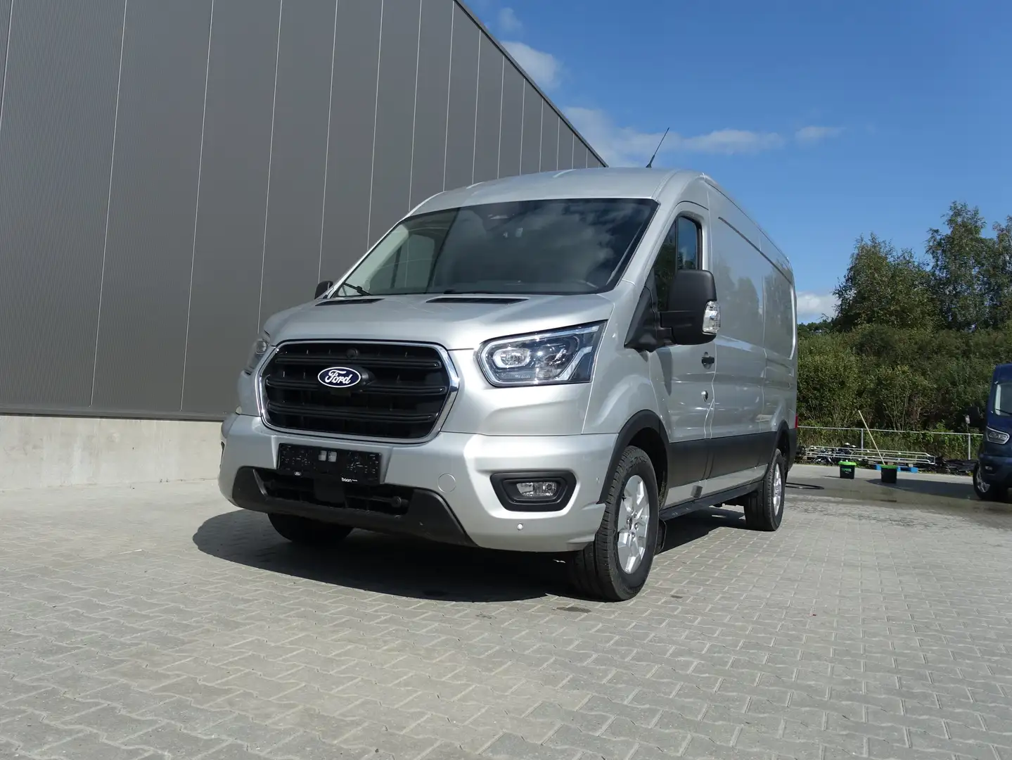 Ford Transit 350 2.0 TDCI L3H2 Limited Zilver - 2