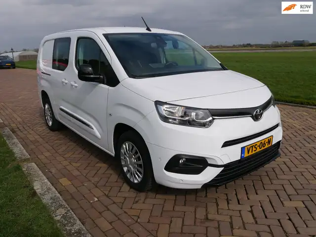 Toyota Proace City 1.5 D-4D Prof Long 2023!!! CLIMA NAVI ** 8999 EX B
