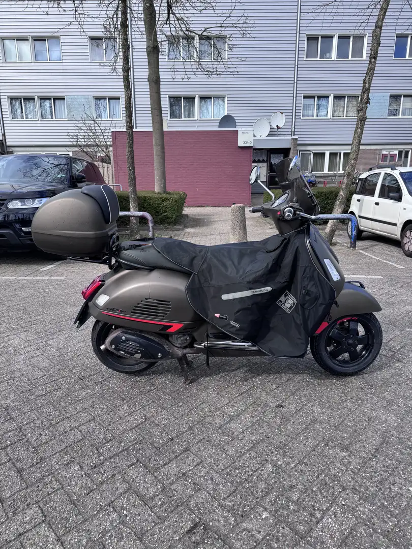 Piaggio GTS 300 Vespa GTS 300 Bronz - 1