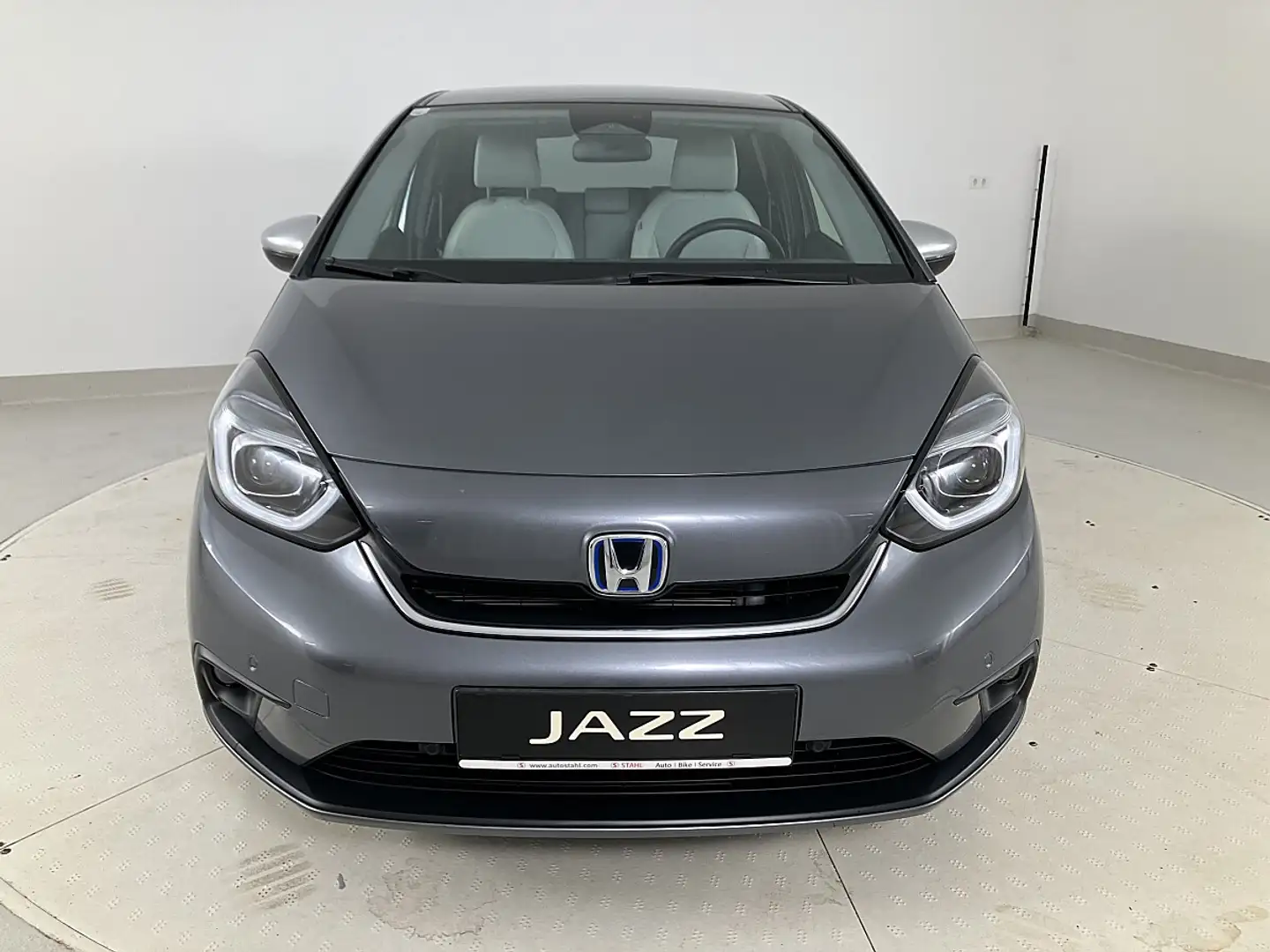 Honda Jazz 1,5 i-MMD Hybrid Executive Aut. Grau - 2