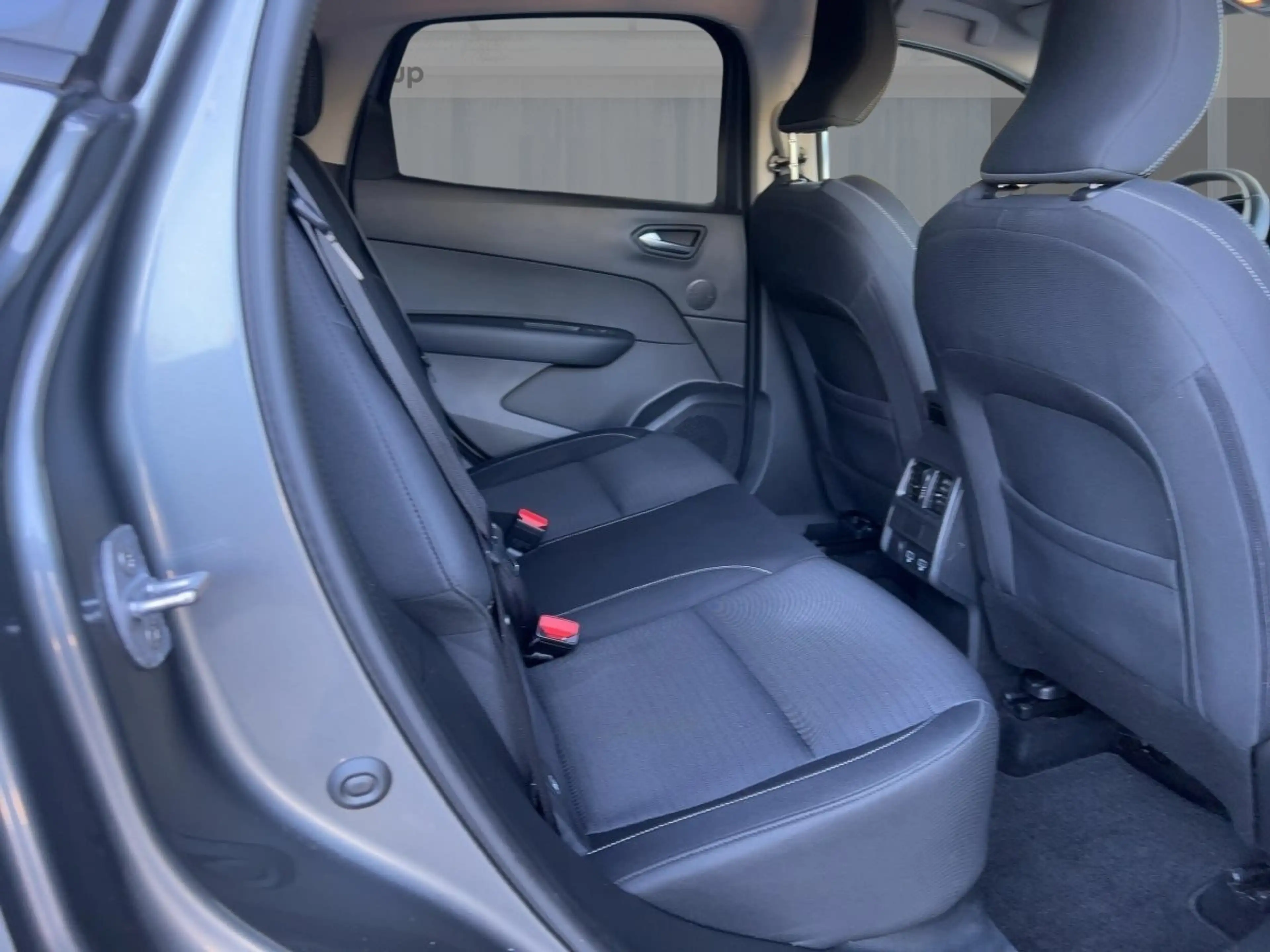 Renault Arkana ZEN TCe 140 EDC Apple CarPlay PDC KLIMA BT — photo 9