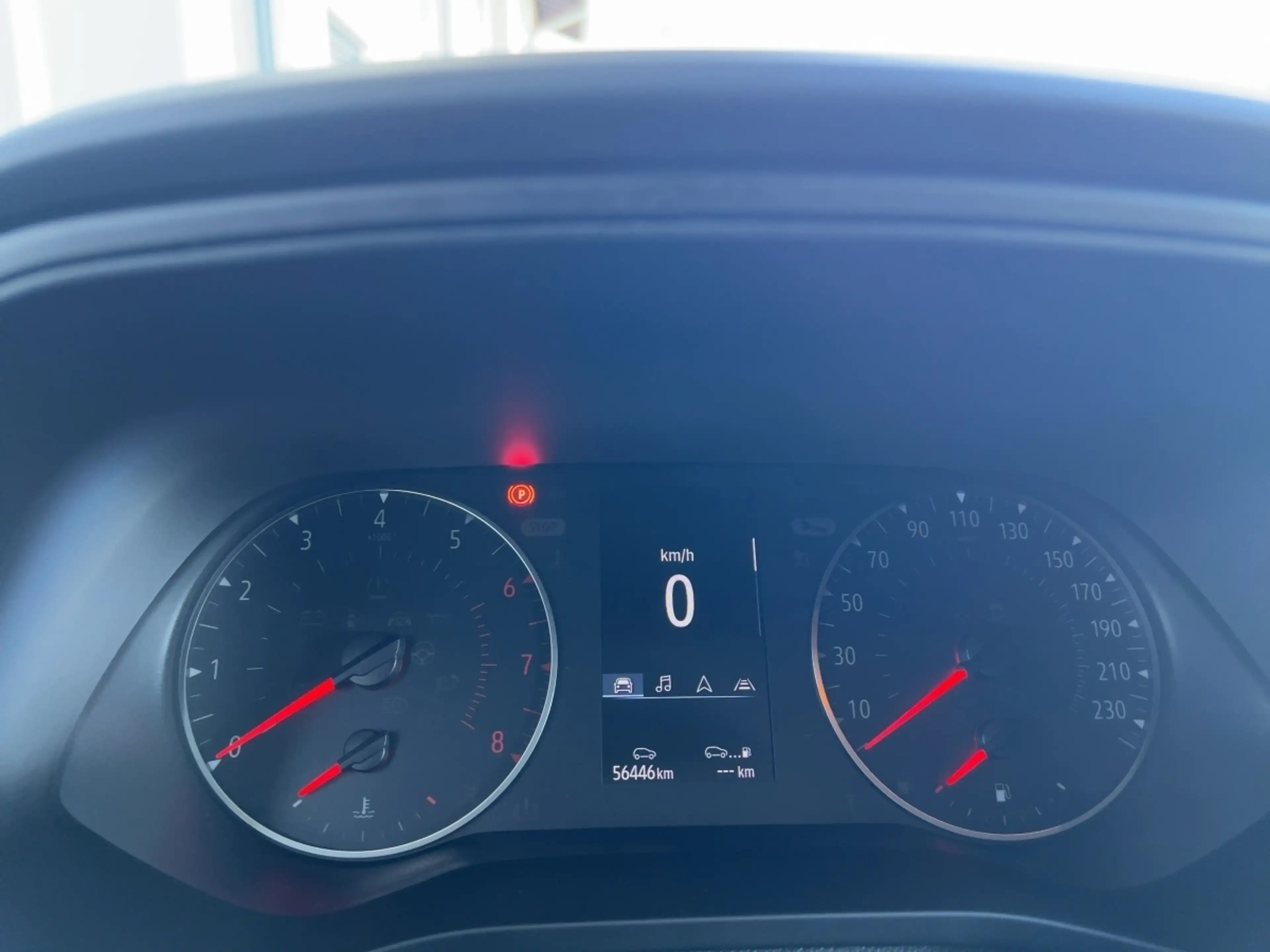 Renault Arkana ZEN TCe 140 EDC Apple CarPlay PDC KLIMA BT — photo 13