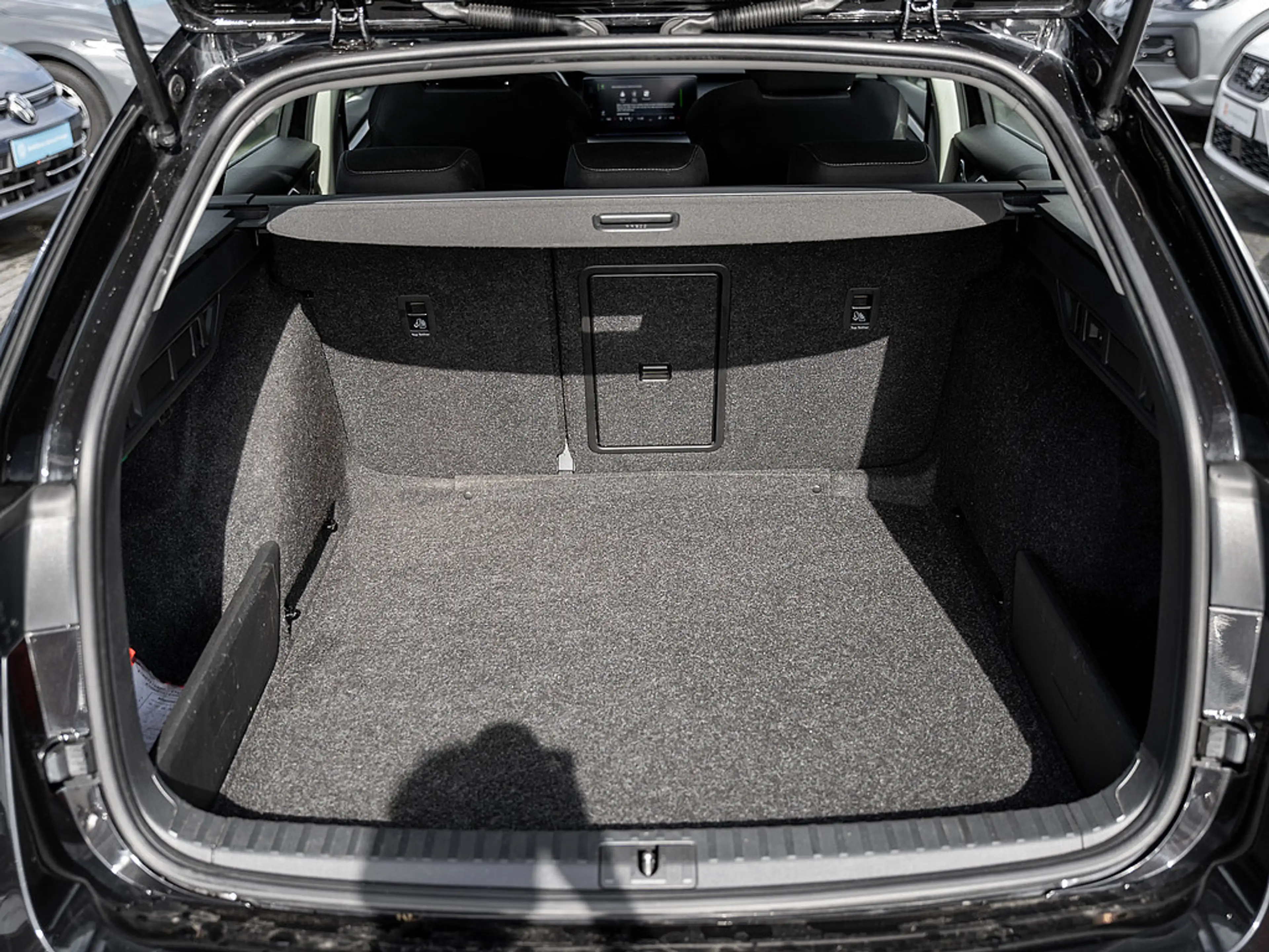 Skoda Octavia Combi 2.0 TDI Ambition AHK LED SHZ — photo 15