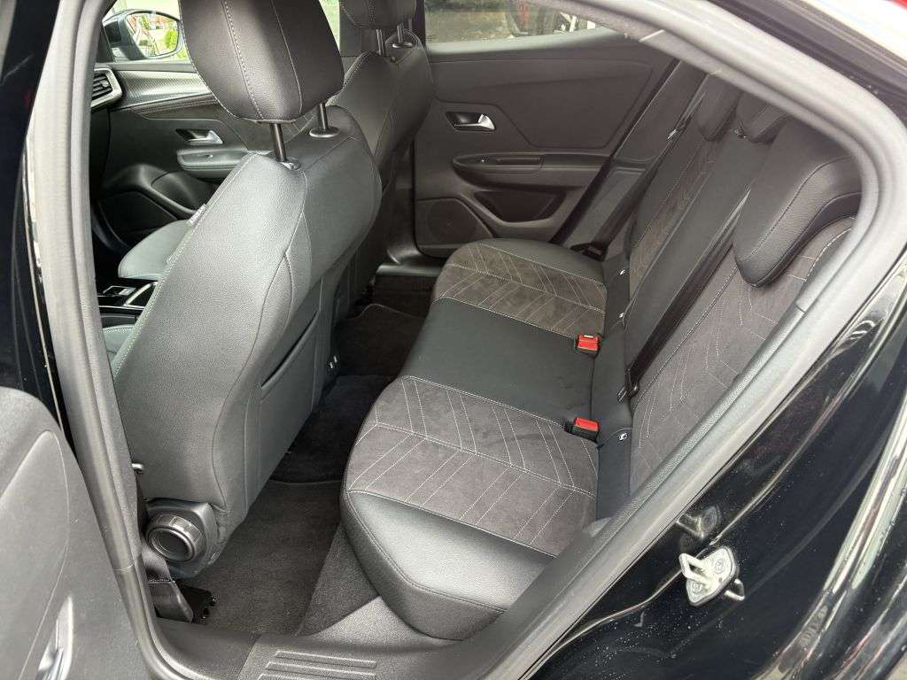 Opel Mokka E