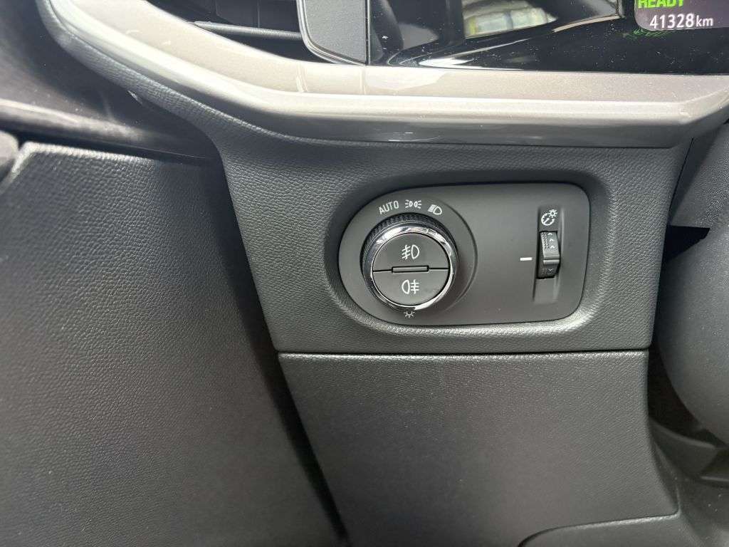Opel Mokka E