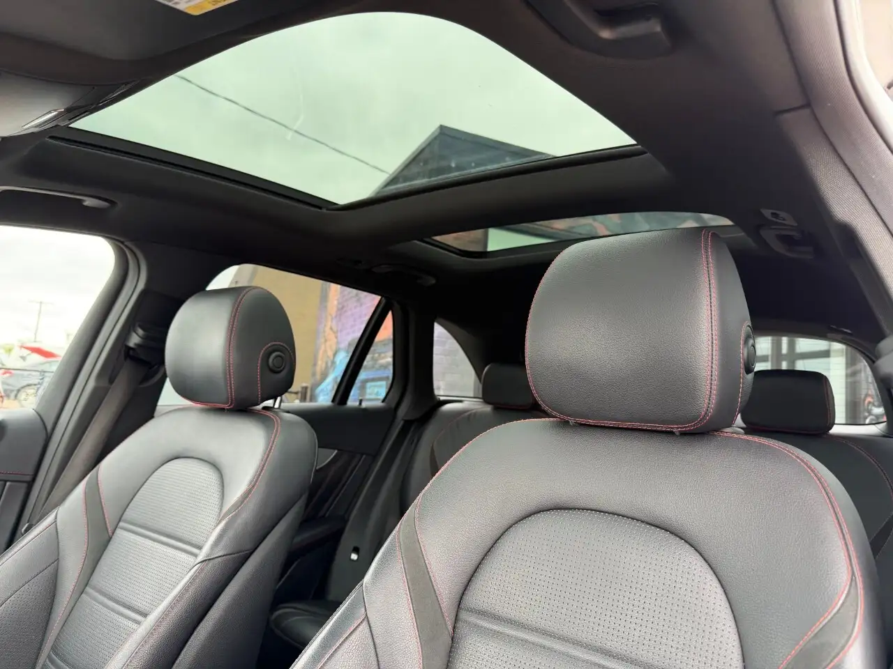Mercedes-Benz GLC снимка Mercedes-Benz GLC
